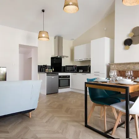 Magnifique T2 Classe Trois Etoiles, Hypercentre Rochefort, Arrivee Autonome Lägenhet *