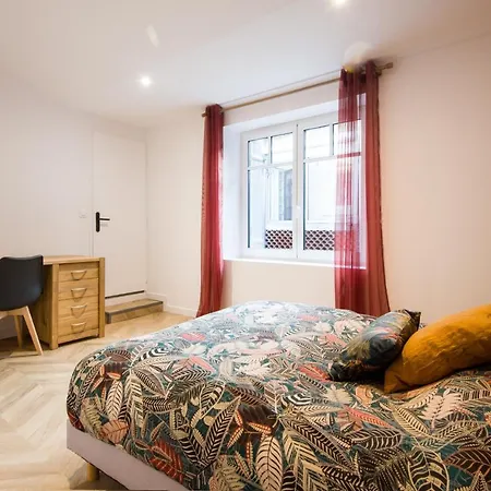 Magnifique T2 Classe Trois Etoiles, Hypercentre Rochefort, Arrivee Autonome Rochefort (Charente-Maritime)